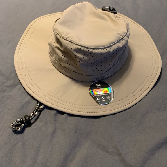 Mission cooling hat, stiff brim - Picture 1 of 3